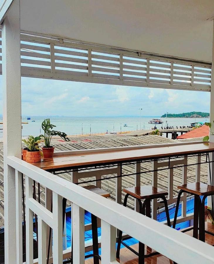 Baan Tipsukon Bed & Breakfast Koh Larn Ngoại thất bức ảnh